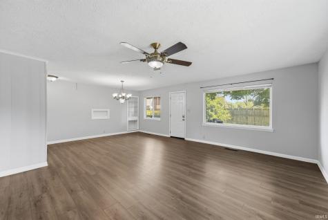 912 N Warick Drive Muncie IN 47304