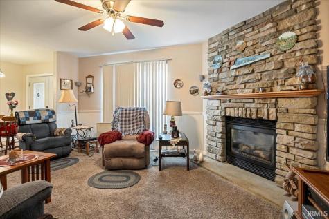 3577 S County Road 100 E Winchester IN 47394