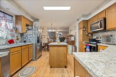 3577 S County Road 100 E Winchester IN 47394