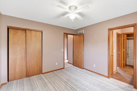 9707 Serpentine Cove Fort Wayne IN 46804
