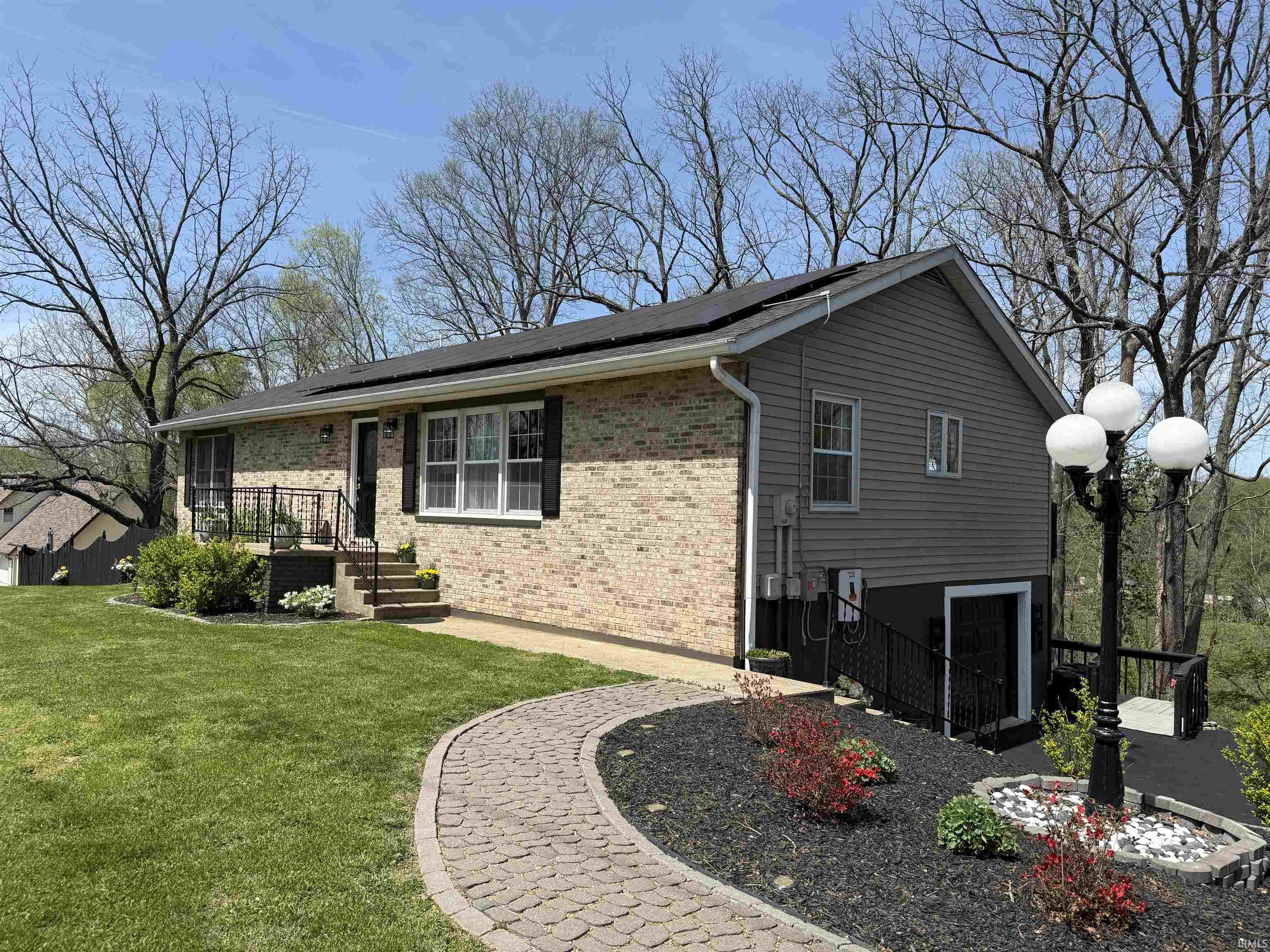 365 E Boyd Lane Bedford IN 47421