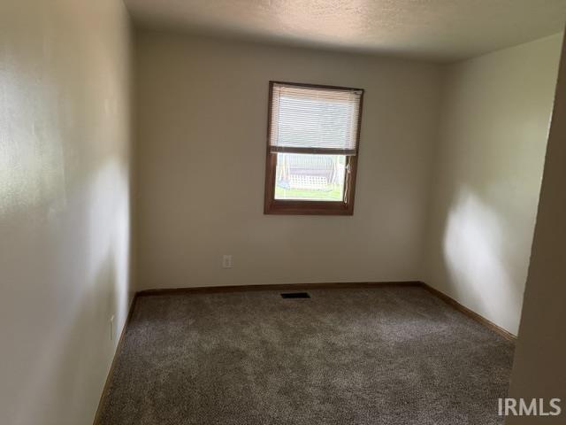 1952 Renfrew Drive South Bend IN 46614
