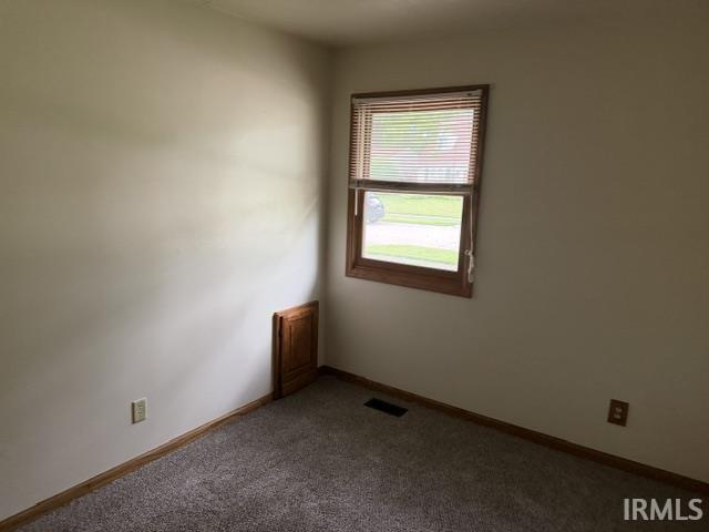 1952 Renfrew Drive South Bend IN 46614