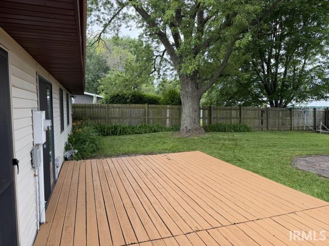1952 Renfrew Drive South Bend IN 46614