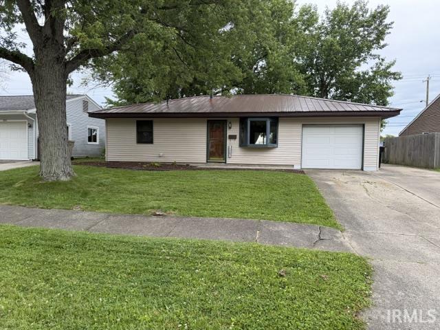 1952 Renfrew Drive South Bend IN 46614