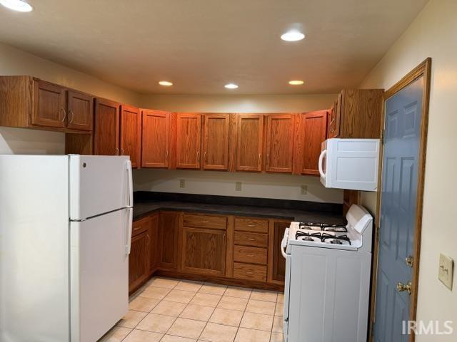 1952 Renfrew Drive South Bend IN 46614