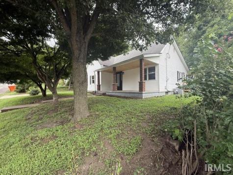 240 E Grove Street Bloomfield IN 47424