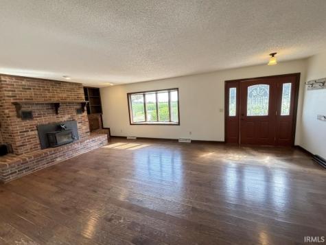 2378 S 425 E Monticello IN 47960