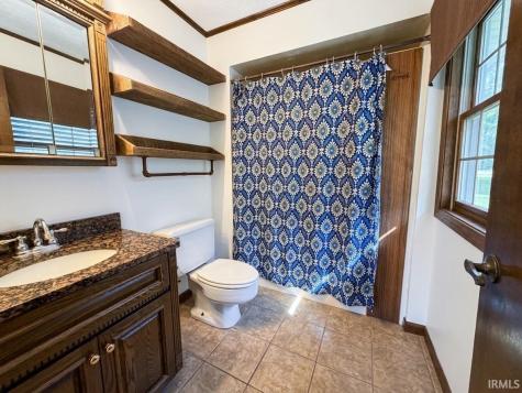 2378 S 425 E Monticello IN 47960