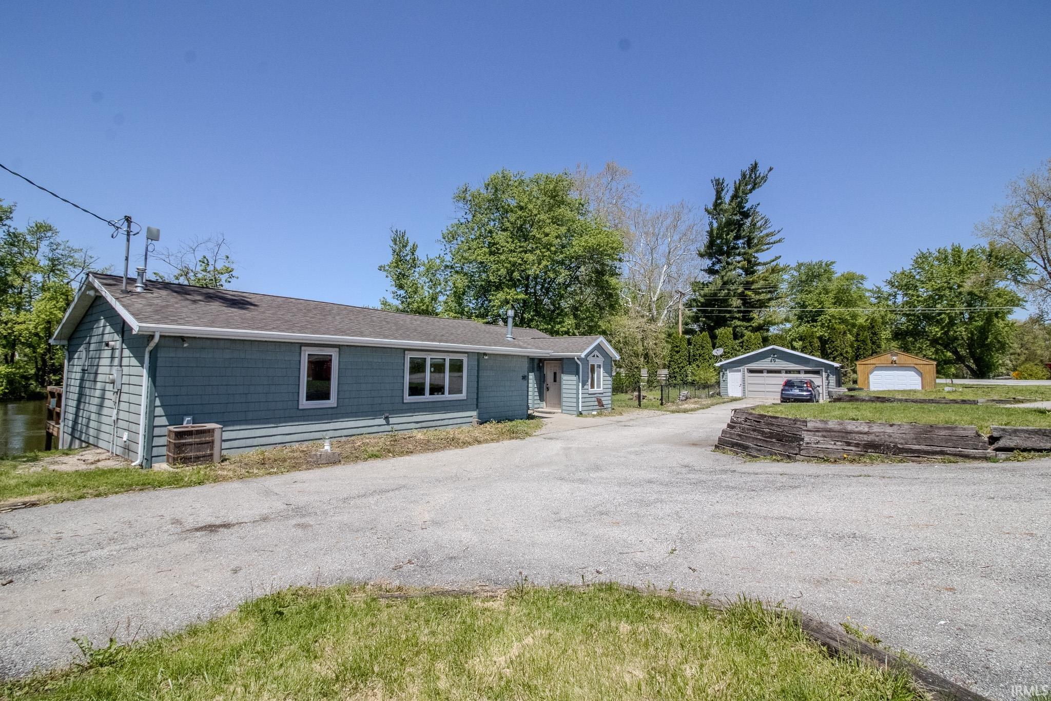 2467 N 200 E Winamac IN 46996