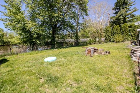 2467 N 200 E Winamac IN 46996