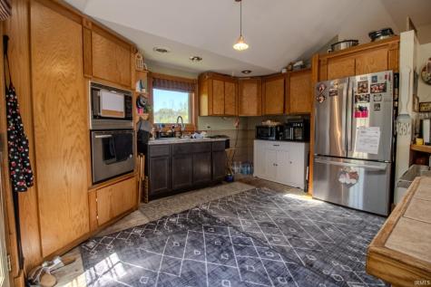 2467 N 200 E Winamac IN 46996