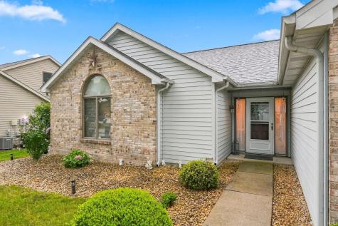 1109 Brittany Place Fort Wayne IN 46825