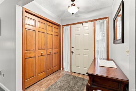 1109 Brittany Place Fort Wayne IN 46825