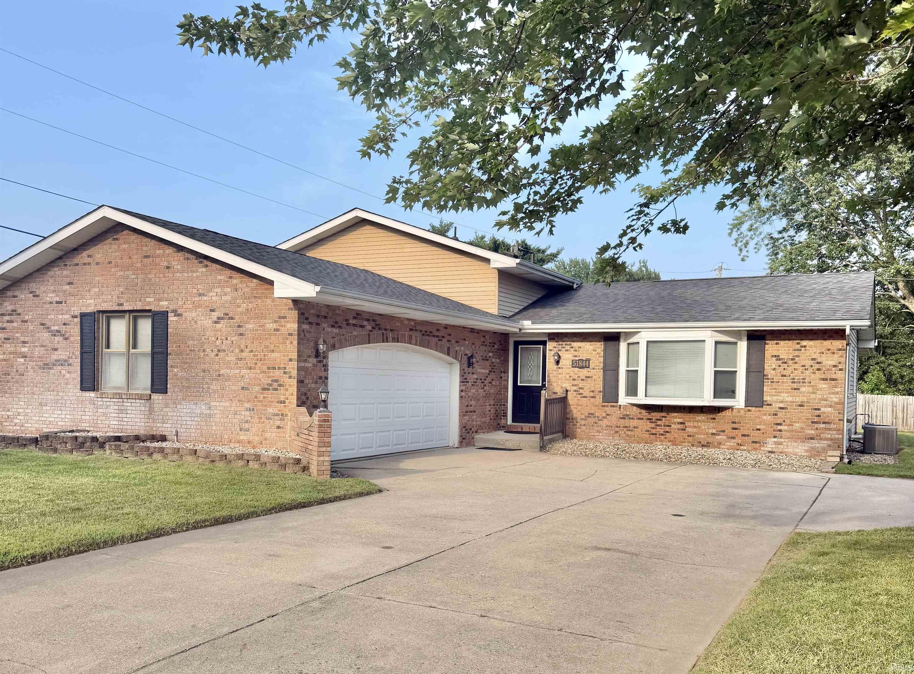 51844 Cloumbine Drive Granger IN 46530