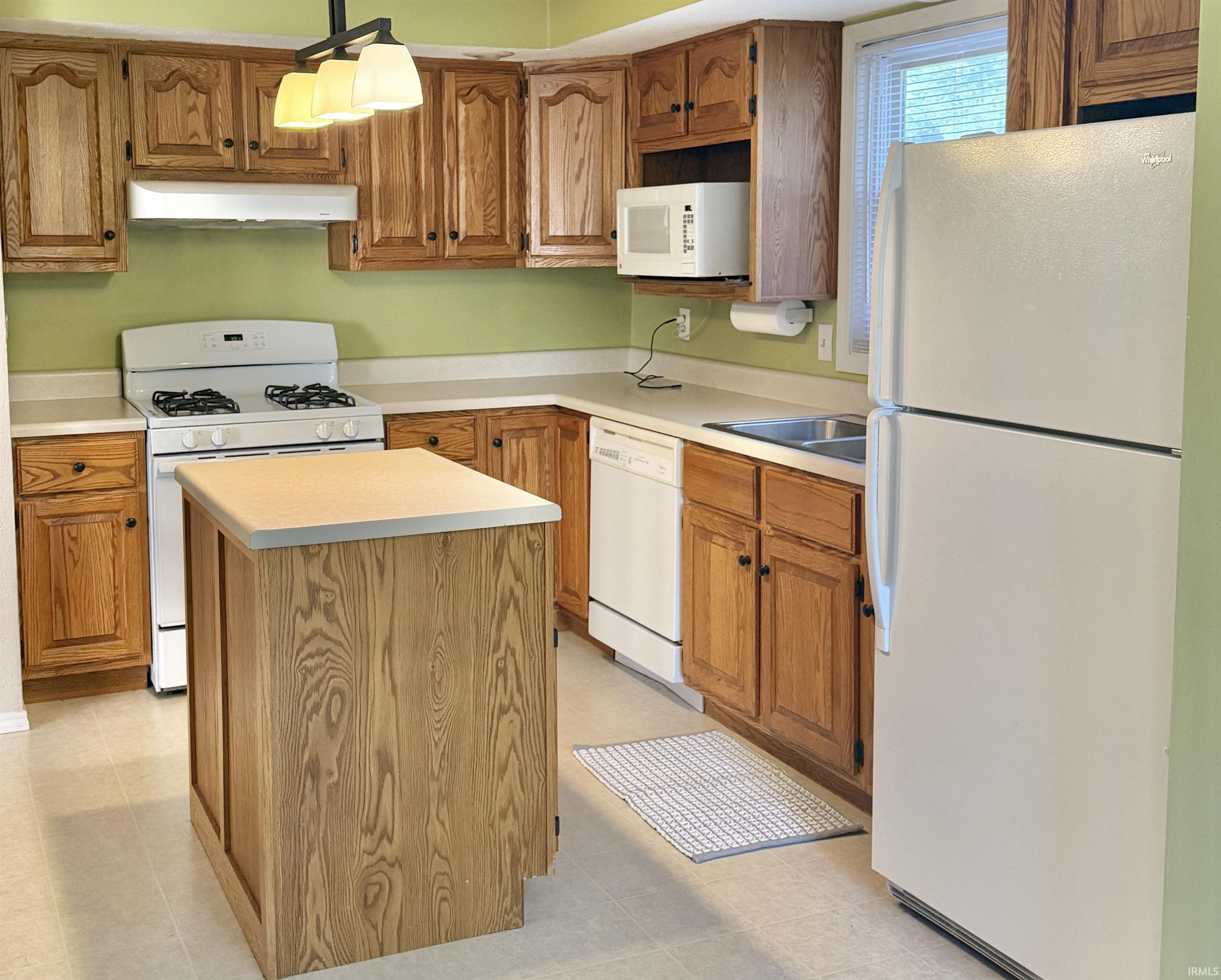51844 Cloumbine Drive Granger IN 46530