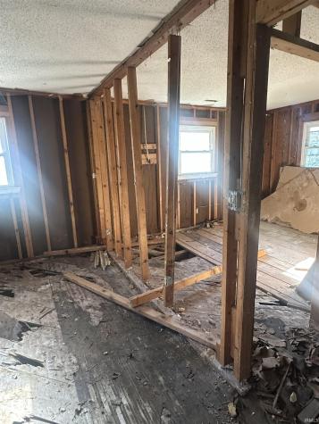 1212 W State Road 18 Road Hartford City IN 47348