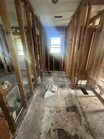 1212 W State Road 18 Road Hartford City IN 47348