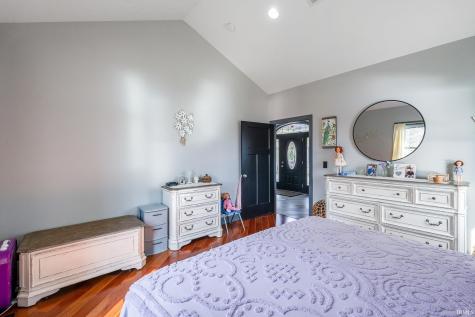 220 N Jefferson Street Nashville IN 47448