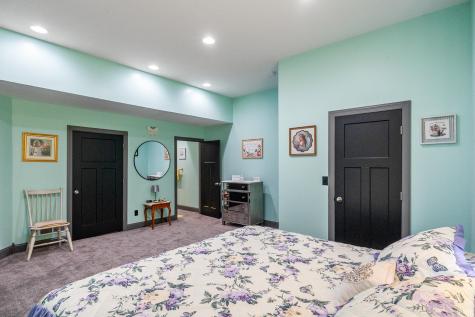 220 N Jefferson Street Nashville IN 47448