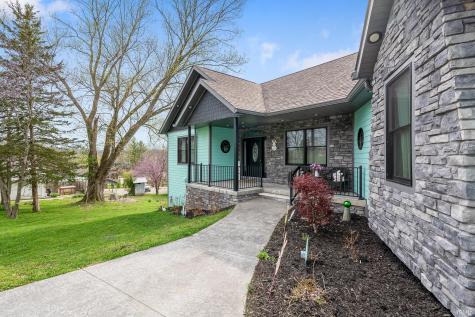 220 N Jefferson Street Nashville IN 47448