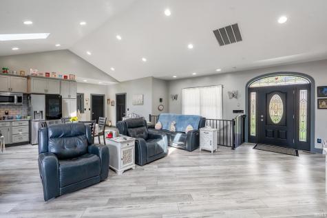 220 N Jefferson Street Nashville IN 47448