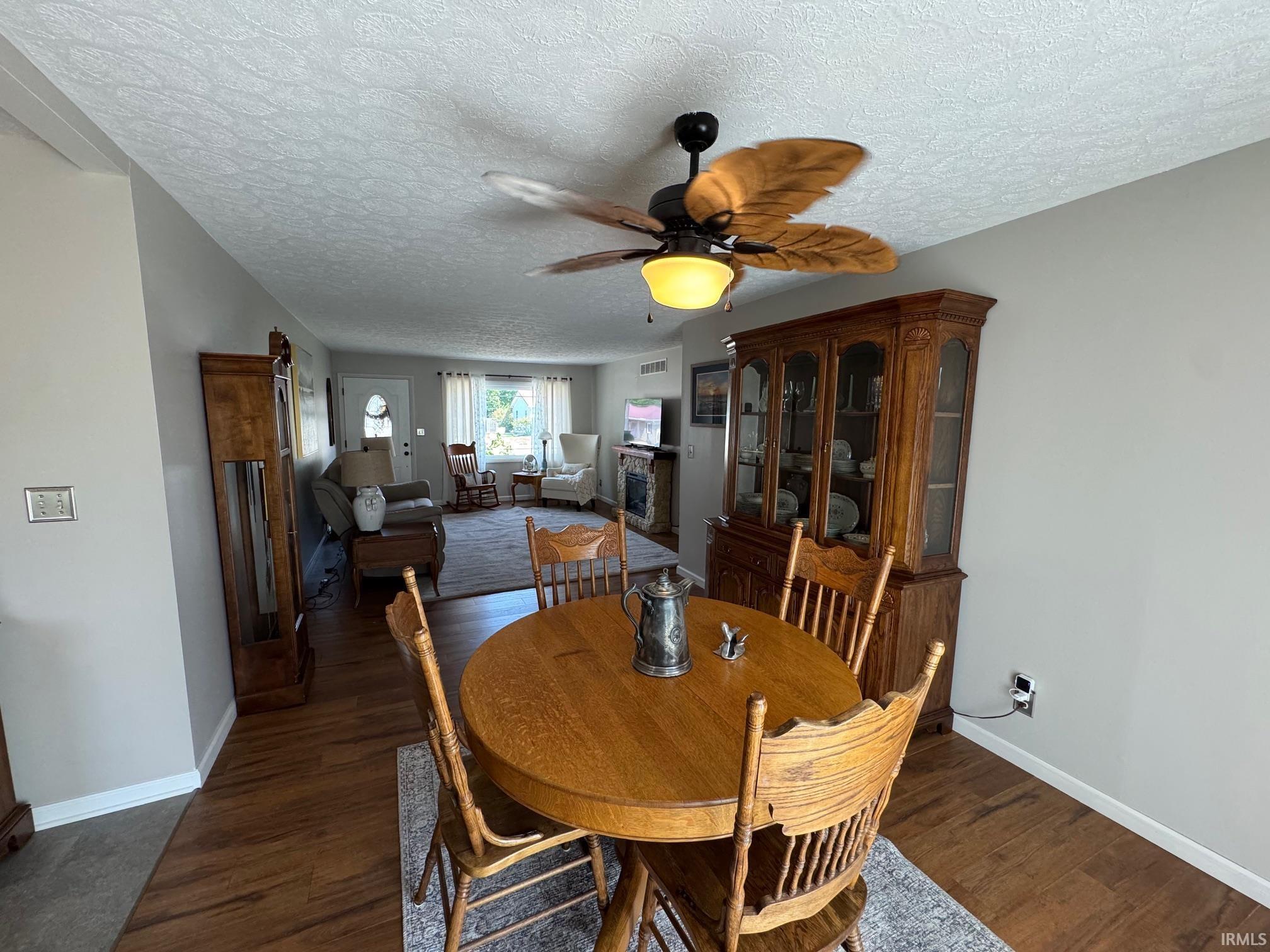 909 Clover Street Rochester IN 46975