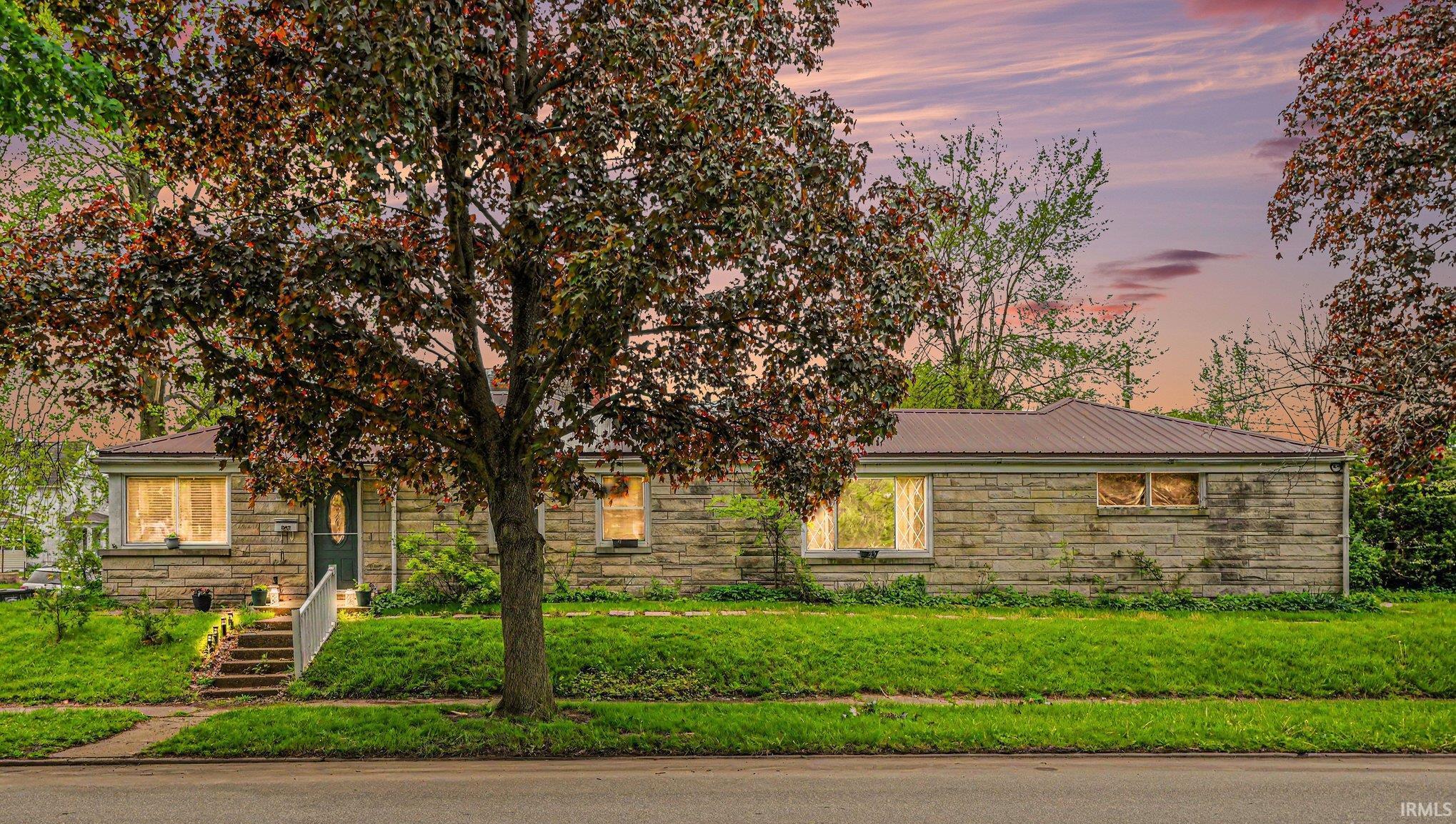 2520 Wall Street South Bend IN 46615