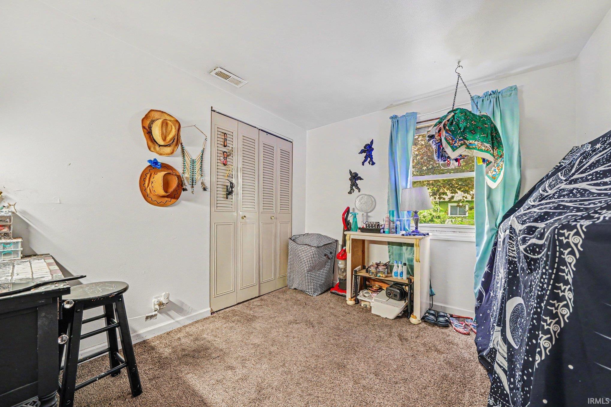 2520 Wall Street South Bend IN 46615