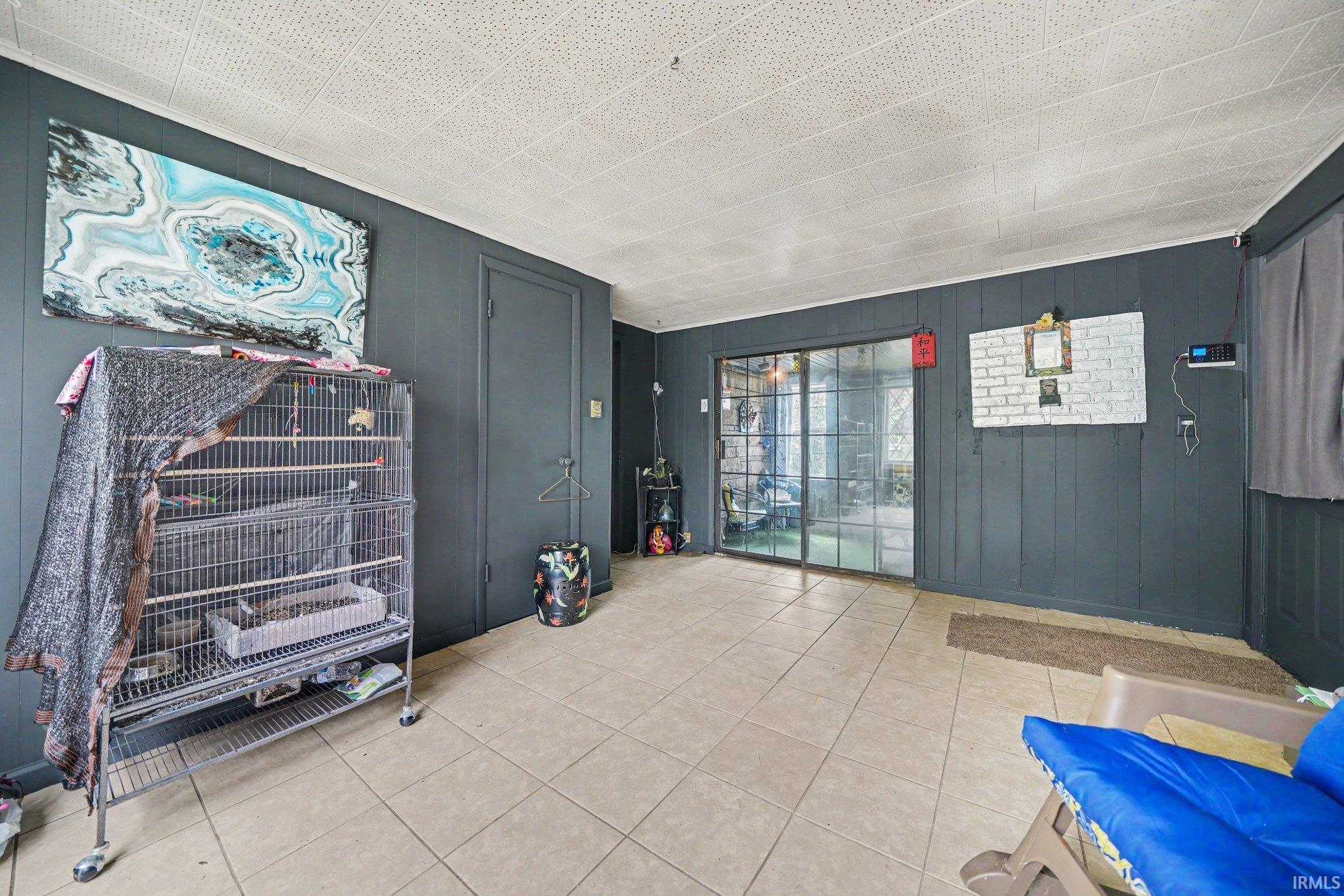 2520 Wall Street South Bend IN 46615