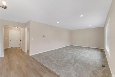 11132 Carob Thorn Trail Roanoke IN 46783