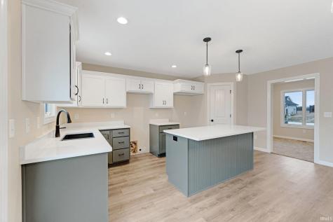 11132 Carob Thorn Trail Roanoke IN 46783