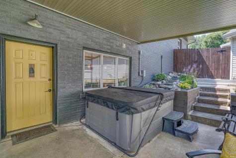2701 W Mill Road Evansville IN 47720