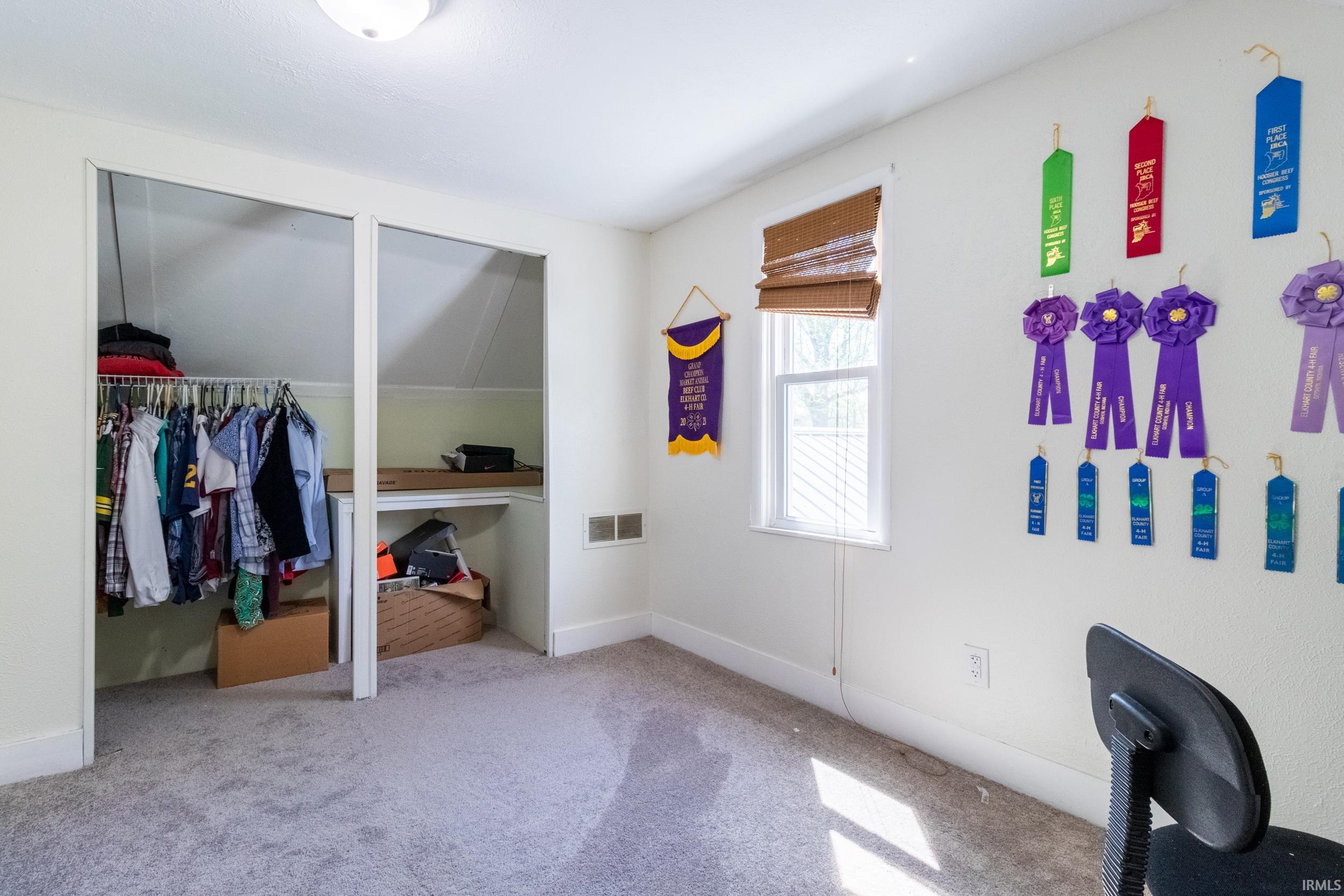 152 Metzler Avenue Nappanee IN 46550