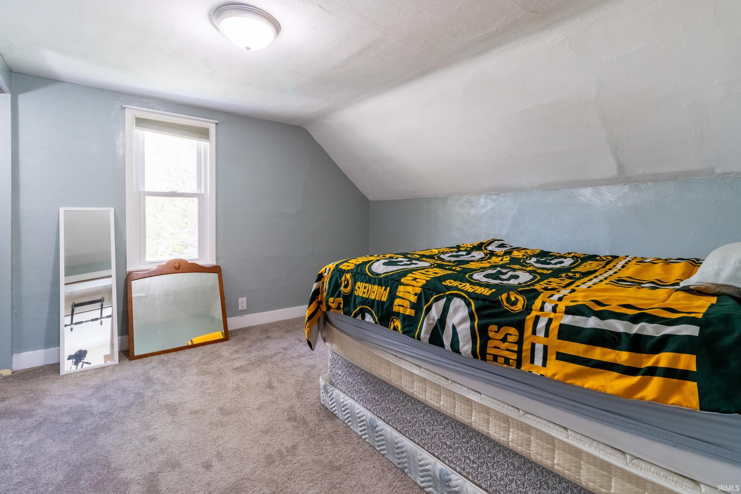 152 Metzler Avenue Nappanee IN 46550