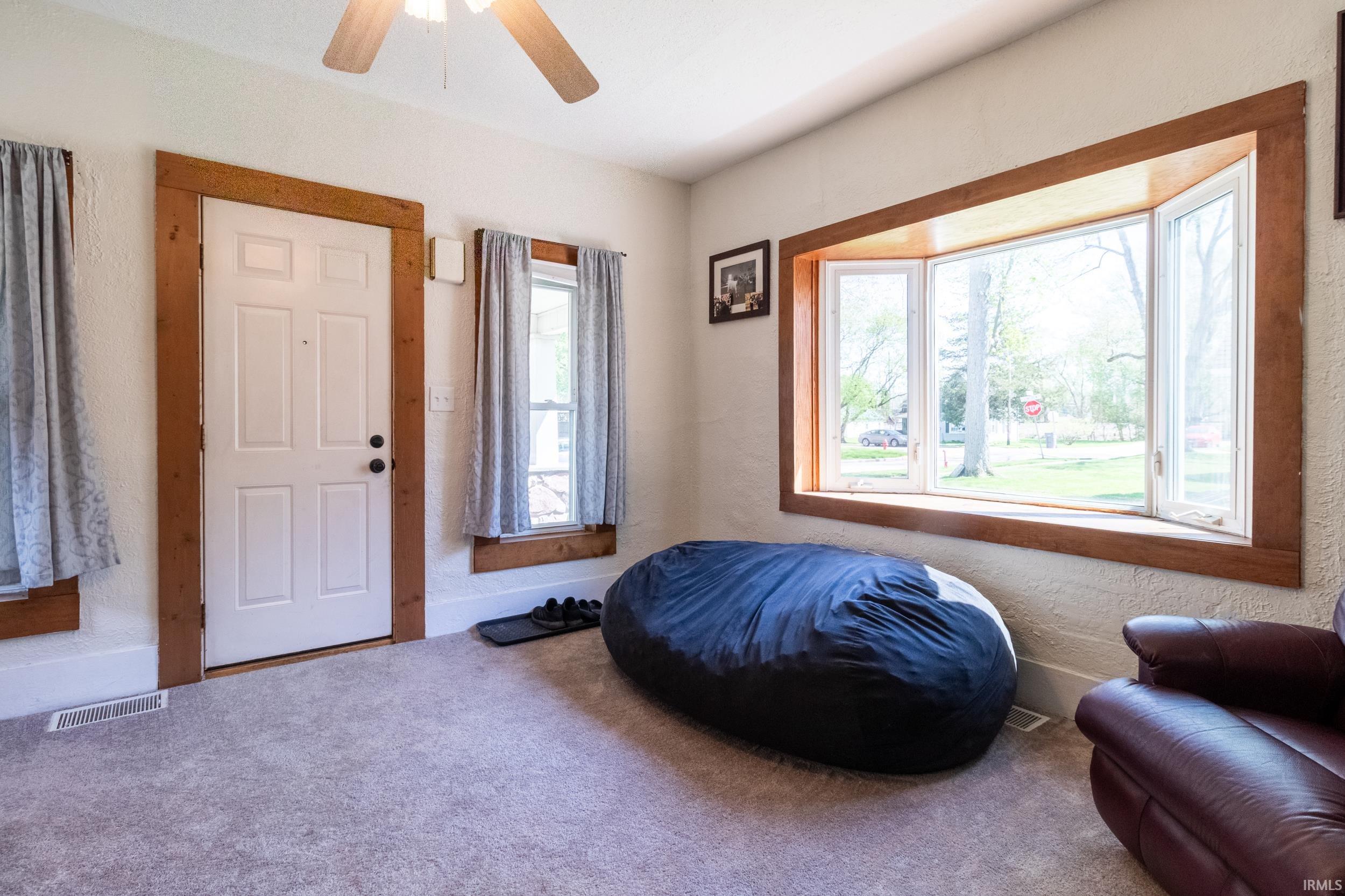 152 Metzler Avenue Nappanee IN 46550