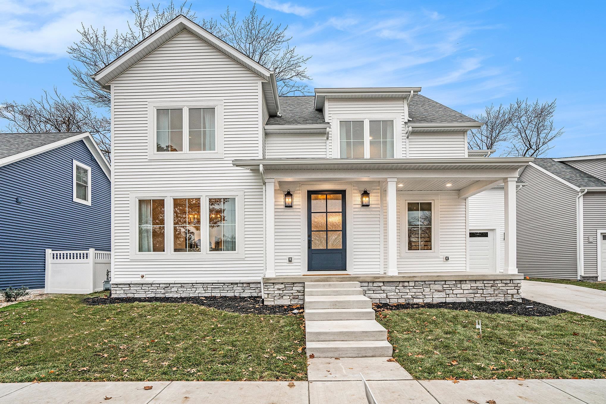 735 N Twyckenham Drive South Bend IN 46617