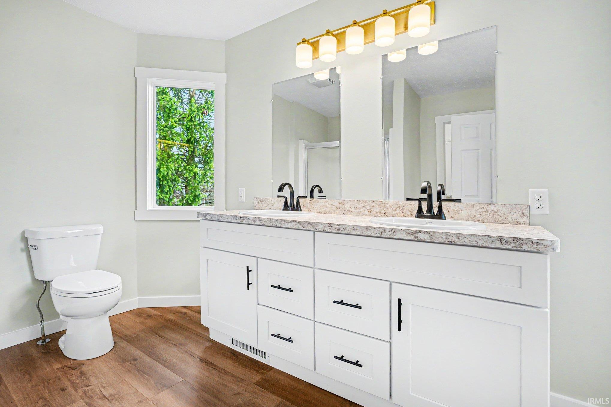 21475 Cheri Lane Bristol IN 46507