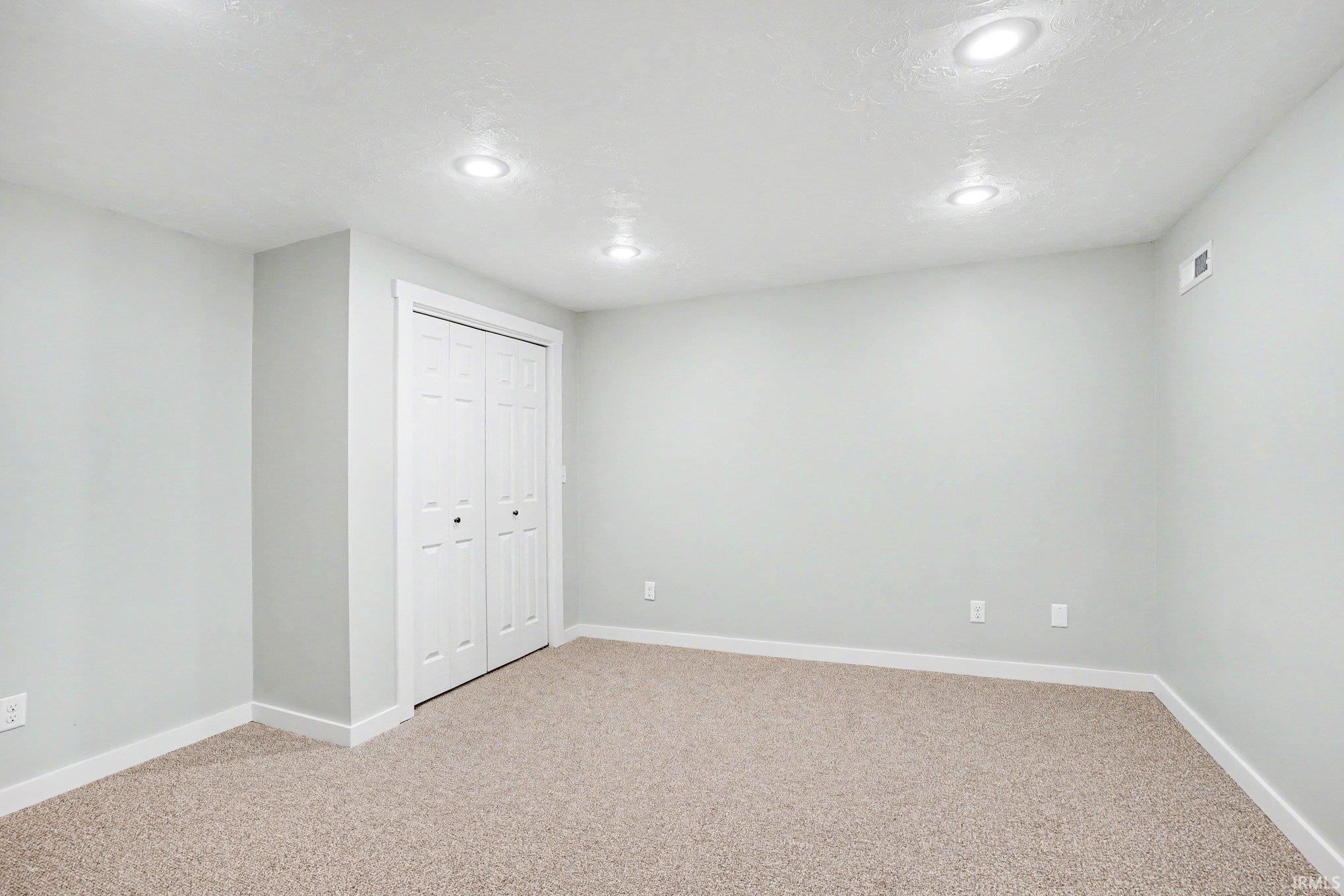 21475 Cheri Lane Bristol IN 46507