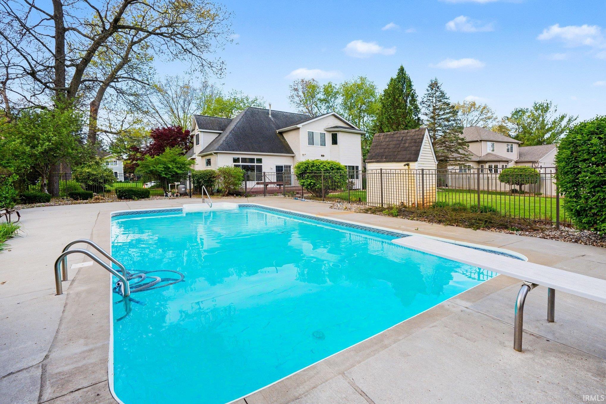 21475 Cheri Lane Bristol IN 46507
