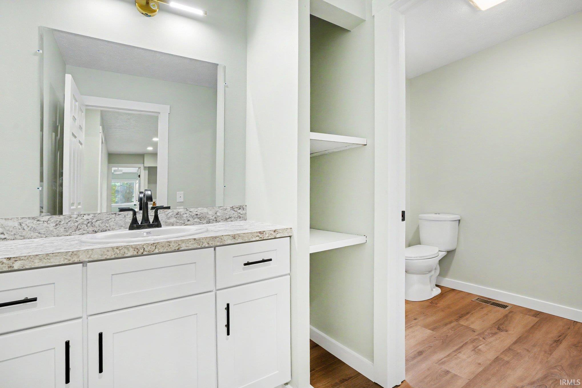 21475 Cheri Lane Bristol IN 46507