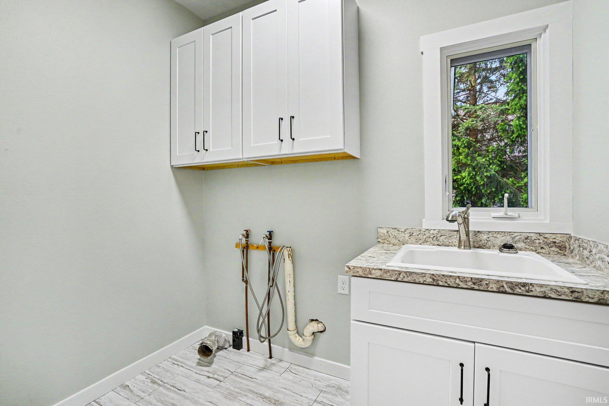 21475 Cheri Lane Bristol IN 46507