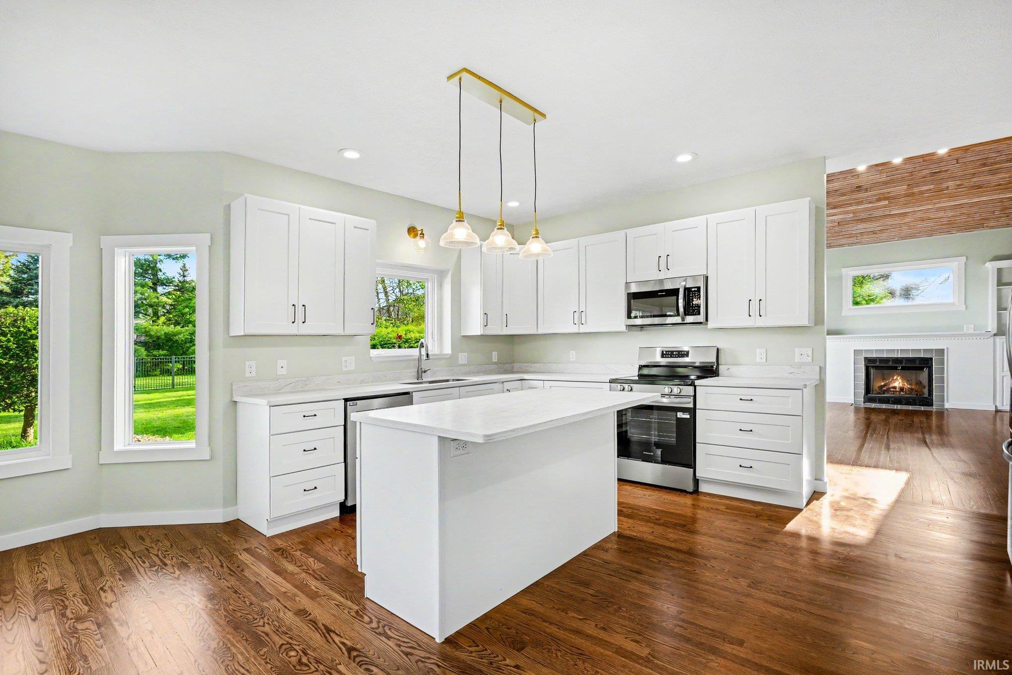 21475 Cheri Lane Bristol IN 46507