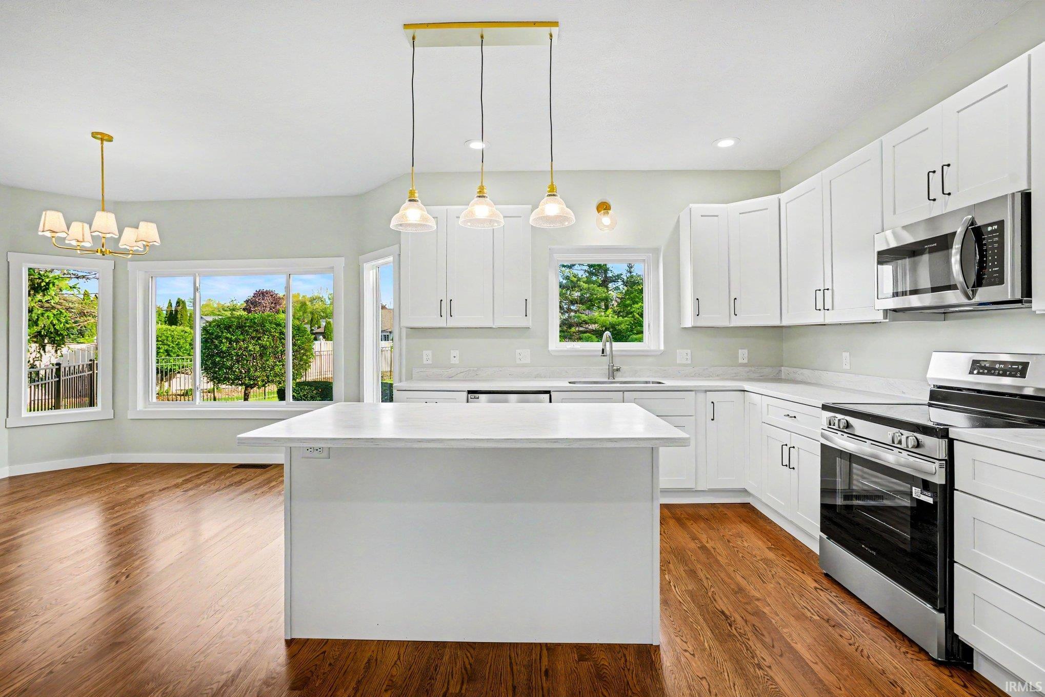 21475 Cheri Lane Bristol IN 46507