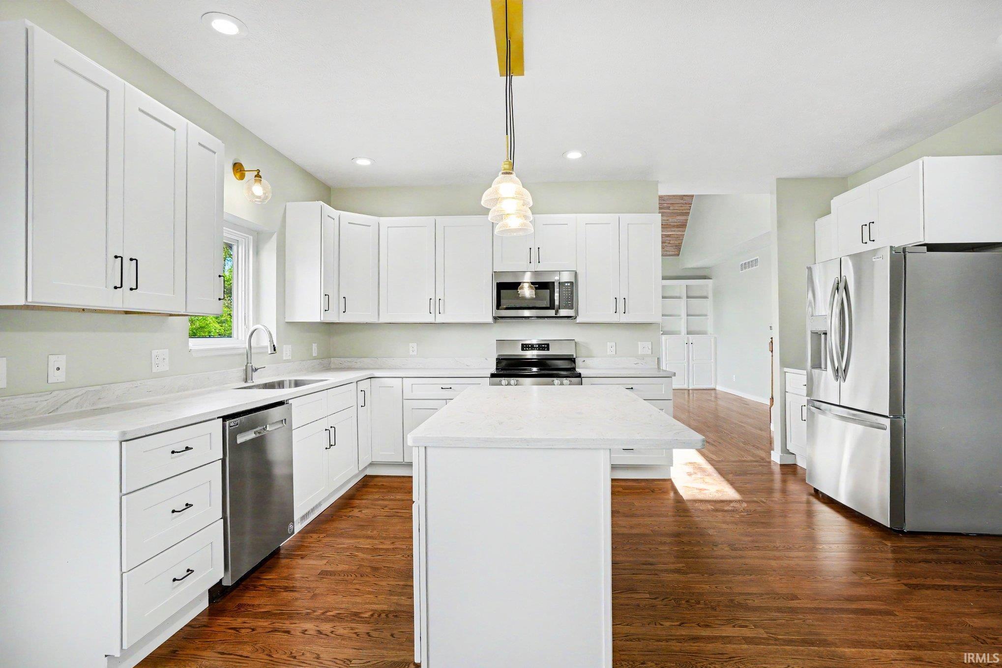 21475 Cheri Lane Bristol IN 46507
