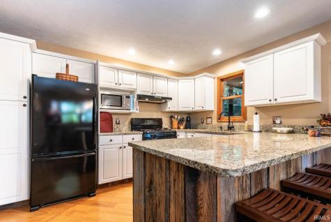 9002 E Agate Avenue Nashville IN 47448