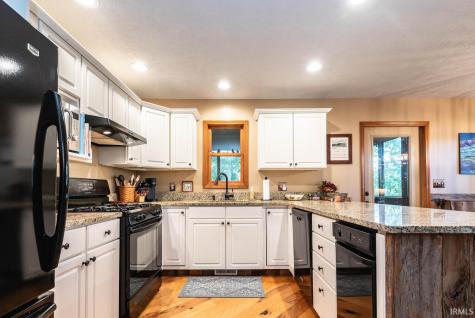9002 E Agate Avenue Nashville IN 47448