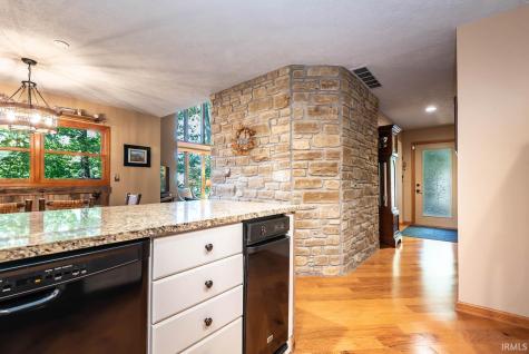 9002 E Agate Avenue Nashville IN 47448