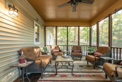 9002 E Agate Avenue Nashville IN 47448