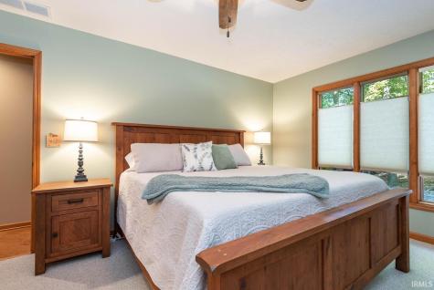 9002 E Agate Avenue Nashville IN 47448